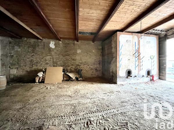 Grange 2 pièces de 252 m² à Roquefort-des-Corbières (11540)