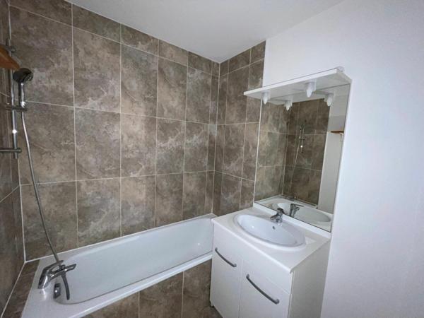 Appartement à louer    3 pièces • 68,08 m2 Orléans