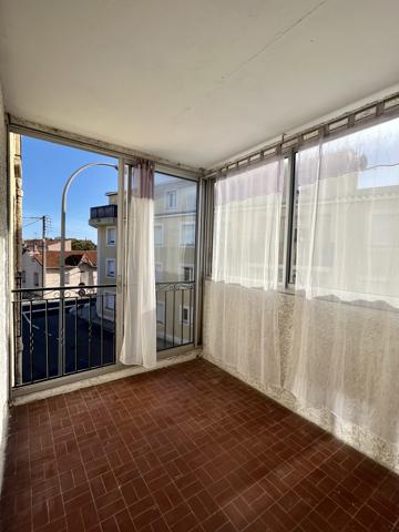 Grand T3 bis avec place de parking et loggia