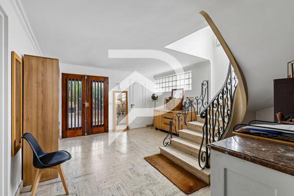 Maison 9 pièces 265 m2