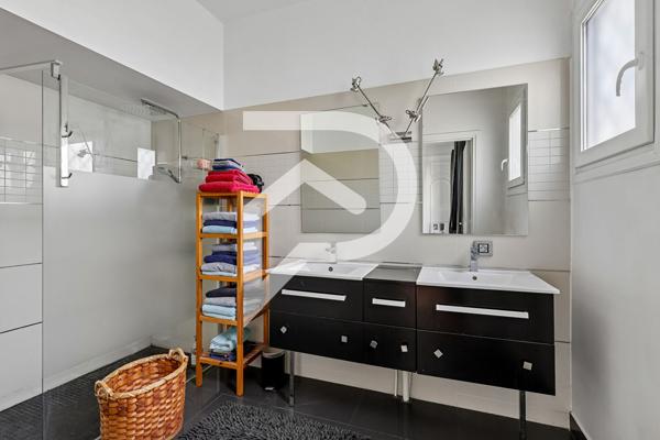 Maison 9 pièces 265 m2