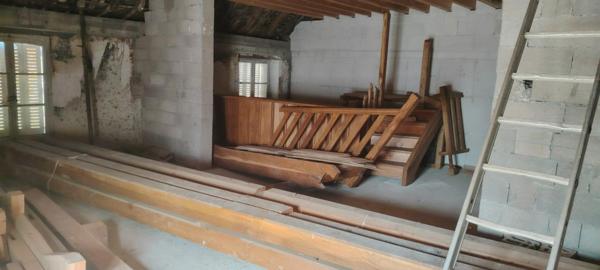 idéale pour projet de commerce ou investisseurs ou maison d'habitation.