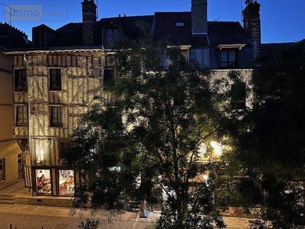 Appartement rénové à louer à Troyes dans l'Aube (10000), ref : 10376/1244   
Centre ville