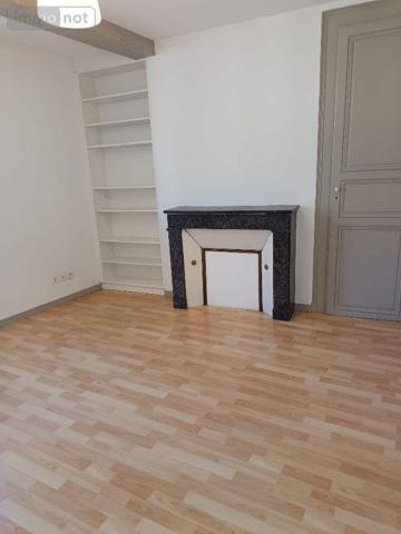 Appartement rénové à louer à Troyes dans l'Aube (10000), ref : 10376/1244   
Centre ville