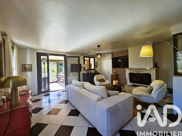 Maison à vendre 11 pièces 200 m² Le Bar-sur-Loup