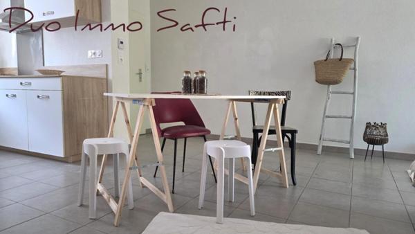 Maison récente, 3 chambres, jardin - Terrasse et parkings