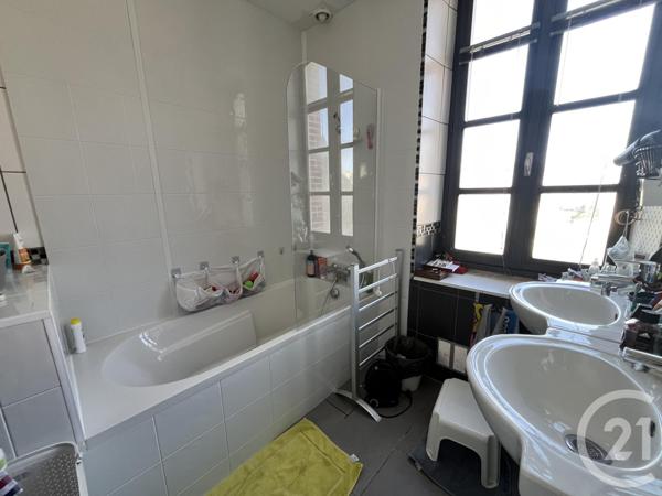 Maison à vendre  8 pièces - 122 m2 ST PIERRE LA COUR - 53