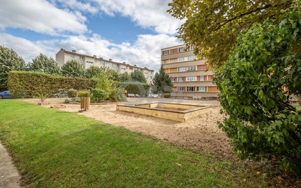 Appartement à vendre    3 pièces • 70,71 m2 Neuilly-sur-Marne