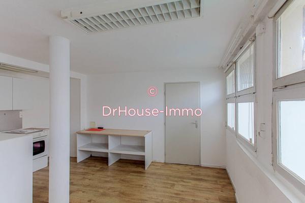 Immeuble à vendre 9 pièces de 111 m²