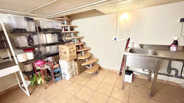 NANCY ARTEM, vends murs local professionnel 19 m2 + réserve 14 m2