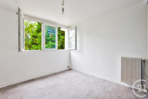 Appartement F3 à vendre  3 pièces - 55 m2 LE BOURGET - 93