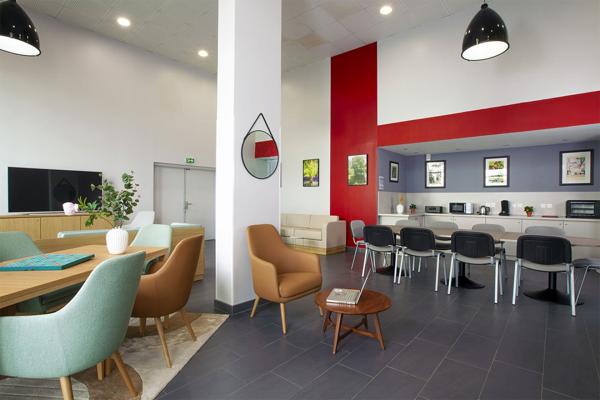 INVESTISSEMENT LOCATIF – ASNIERES SUR SEINE – Résidence étudiante Les Estudines Sarah Bernhardt - 5.29 % de rentabilité