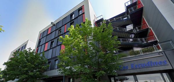 INVESTISSEMENT LOCATIF – ASNIERES SUR SEINE – Résidence étudiante Les Estudines Sarah Bernhardt - 5.29 % de rentabilité