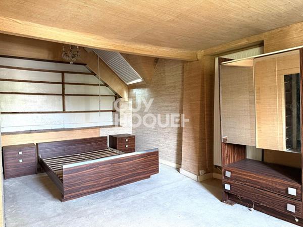 Maison 10 pièce(s) 232 m2