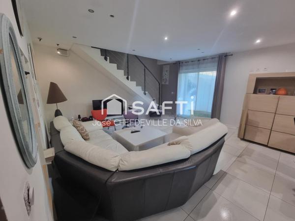 Maison 1850, cachet historique et beau terrain