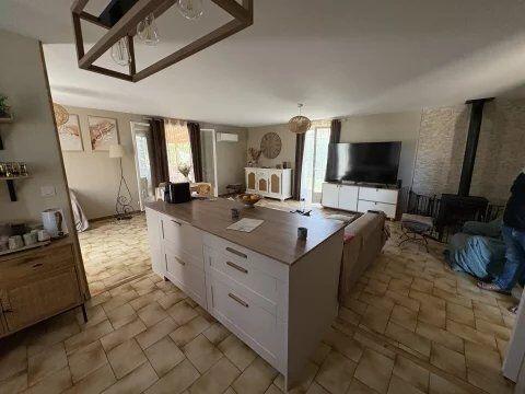 Vente Maison 4 pièces 101 m2 à Donzère