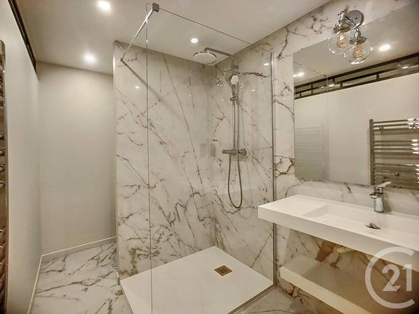 Immeuble à vendre  348 m2 PARIS - 75006