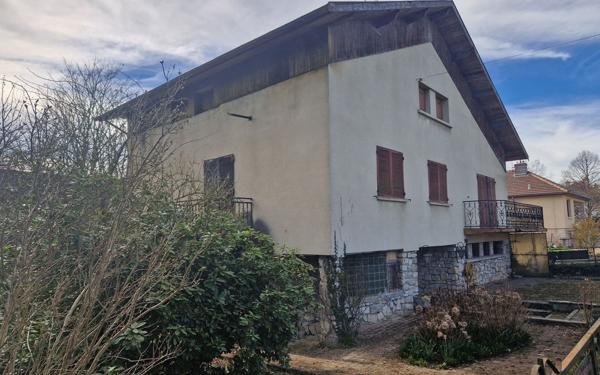 Maison à vendre    8 pièces • 197 m2 Perrecy-les-Forges