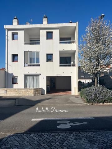 Appartement T3 - Duplex lumineux – Dernier étage – Balcon plein sud – Parking – Quartier Arago - Les Sables-d’Olonne