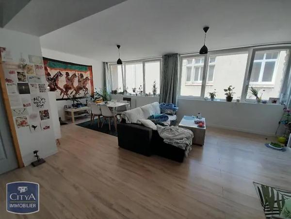 Appartement à louer 3 pièces 74.81m² Cherbourg-en-Cotentin (50100)