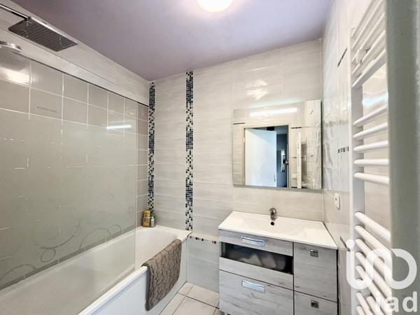 Appartement à vendre 4 pièces 69 m² Saint-Jacques-de-la-Lande