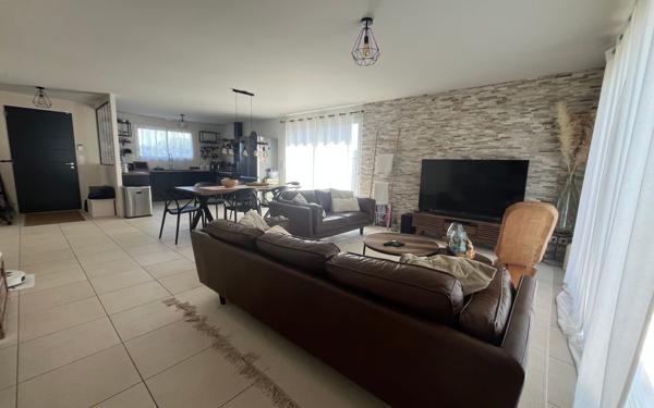 Maison à vendre    5 pièces • 120 m2 Noé