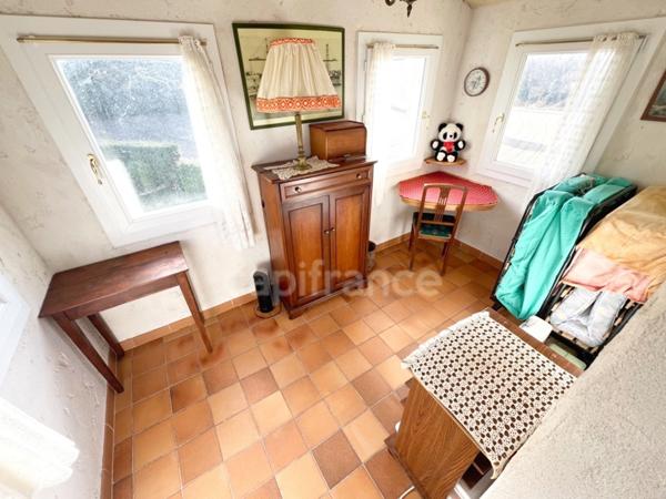 Charmante Maison 3 pièces 2 chambres à vendre à REILLANNE (04) - Jardin 650m2, au calme