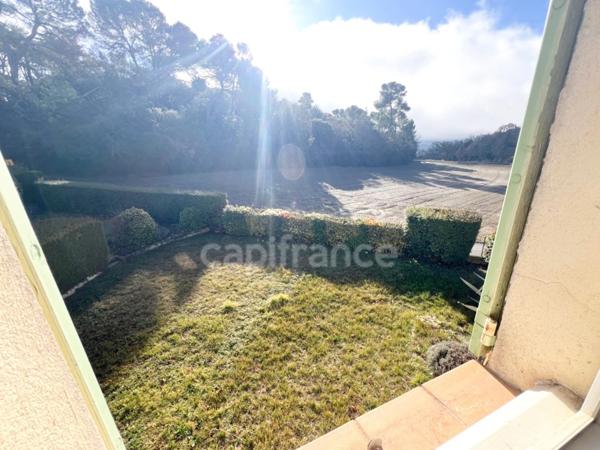 Charmante Maison 3 pièces 2 chambres à vendre à REILLANNE (04) - Jardin 650m2, au calme