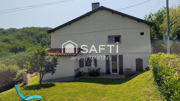 Maison au calme avec grand terrain