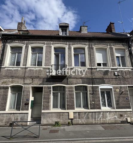 Immeuble
         12 pièces
        - 152 m² Exclusivité 169 900 € *