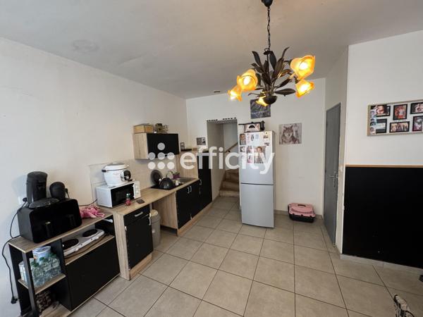 Immeuble
         12 pièces
        - 152 m² Exclusivité 169 900 € *