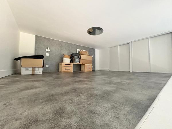 Antibes (06600) Antibes 2 pièces rez de jardin parking