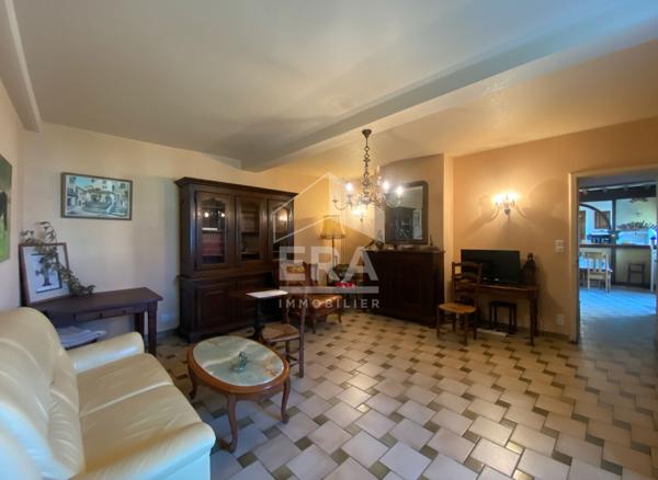 LESCAR - Authentique  Béarnaise de 200 m² avec grange en galet  plus dépendance