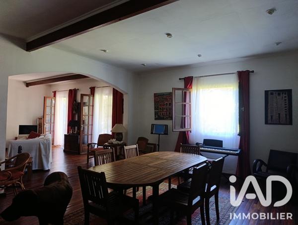 Maison à vendre 7 pièces 230 m² Le Tampon