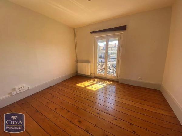Appartement à louer 5 pièces 135.06m² Agen (47000)