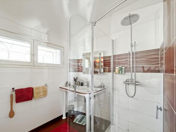 CERGY VILLAGE Maison Individuelle de 5 pièces