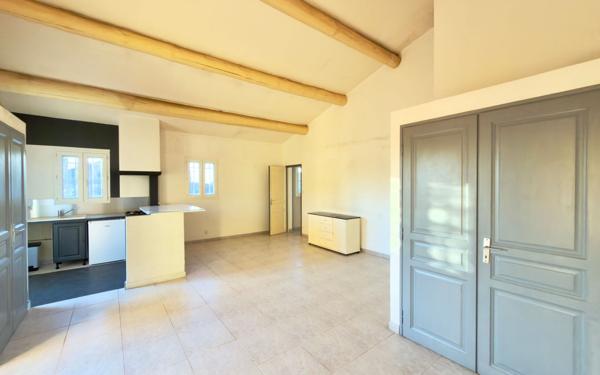 Maison à vendre    7 pièces • 187 m2 Salon-de-Provence