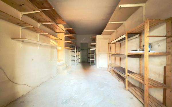 Maison à vendre    7 pièces • 187 m2 Salon-de-Provence