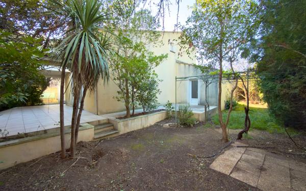 Maison à vendre    7 pièces • 187 m2 Salon-de-Provence