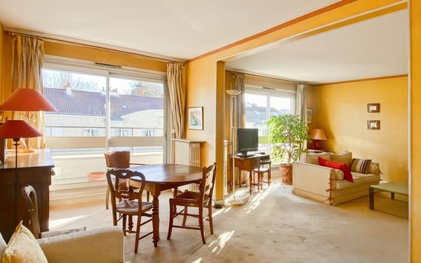 Appartement à vendre    3 pièces • 74,70 m2 Le Chesnay
