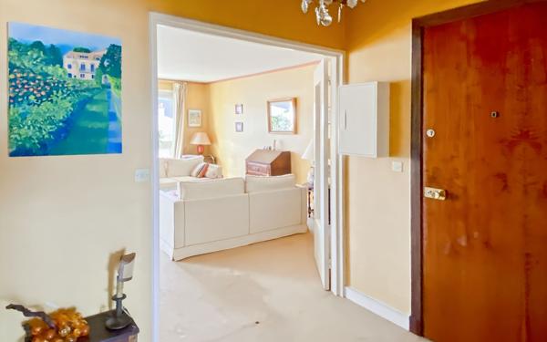 Appartement à vendre    3 pièces • 74,70 m2 Le Chesnay