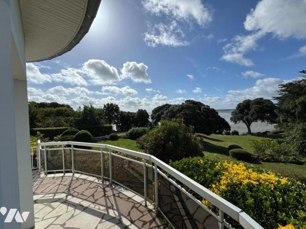 À vendre – Grande maison familiale avec vue unique et accès direct à la baie (Cancale / Saint-M