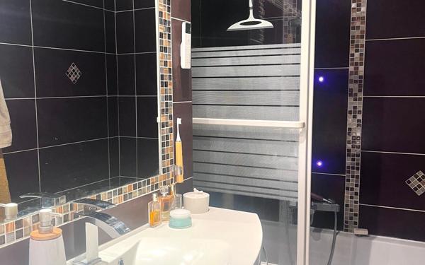 Appartement à vendre    4 pièces • 95,74 m2 Lyon 6