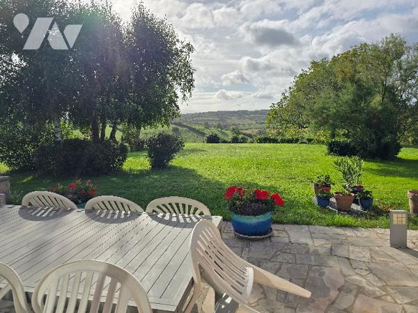 Maison d'architecte de 144 m² habitable sur parcelle de 2500 m².