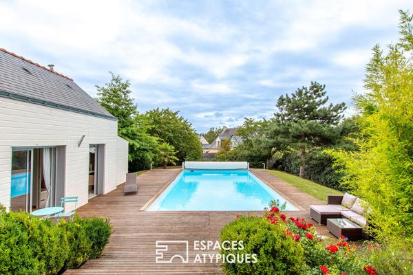 Maison contemporaine dans un havre de paix avec piscine extérieure