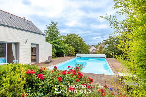 Maison contemporaine dans un havre de paix avec piscine extérieure