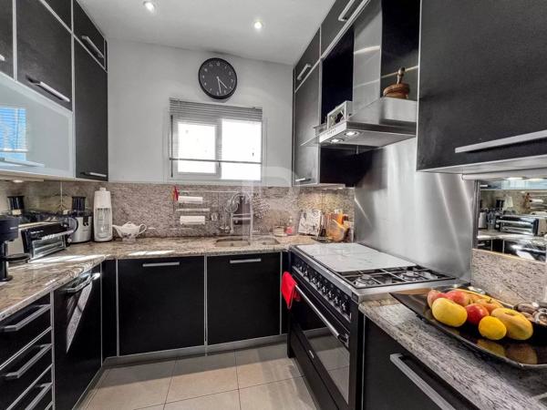 La Turbie, charmante maison de village en excellent état