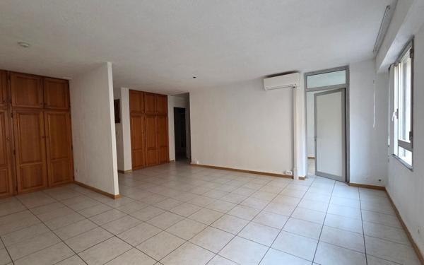 Appartement à vendre    2 pièces • 55 m2 Avignon