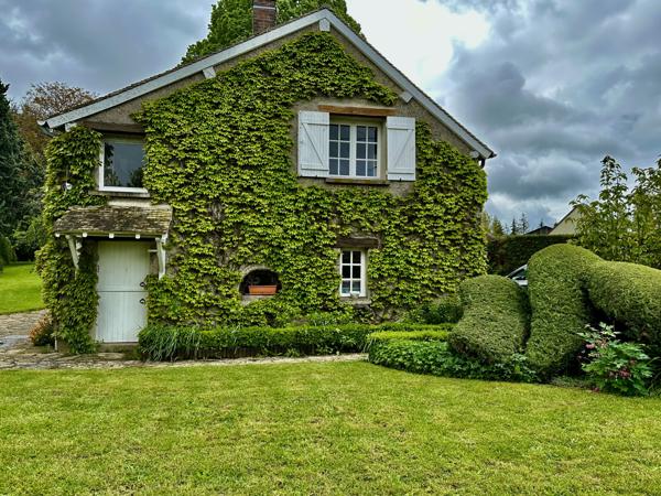 Maison 9 pièces - 310 m²
