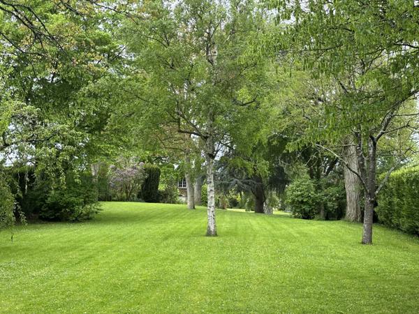 Maison 9 pièces - 310 m²